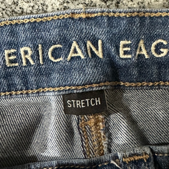 American Eagle Outfitters Mom Jeans - Picture 2 of 3